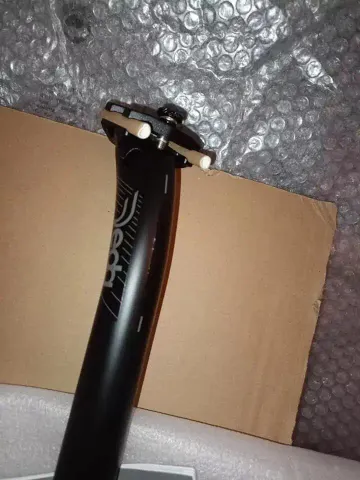 Używany Deda Elementi Superzero Carbon Seatpost 2026 bike — zdjęcie 4 z 6