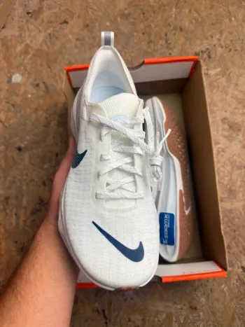 Nike ZoomX Invincible Run Fk 3 bike d'occasion — image 3 sur 9