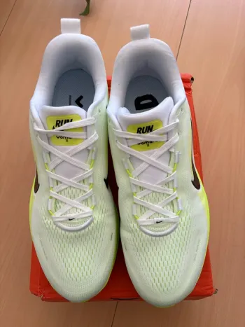 Tweedehands Nike Vomero 18 bike — afbeelding 4 van 6