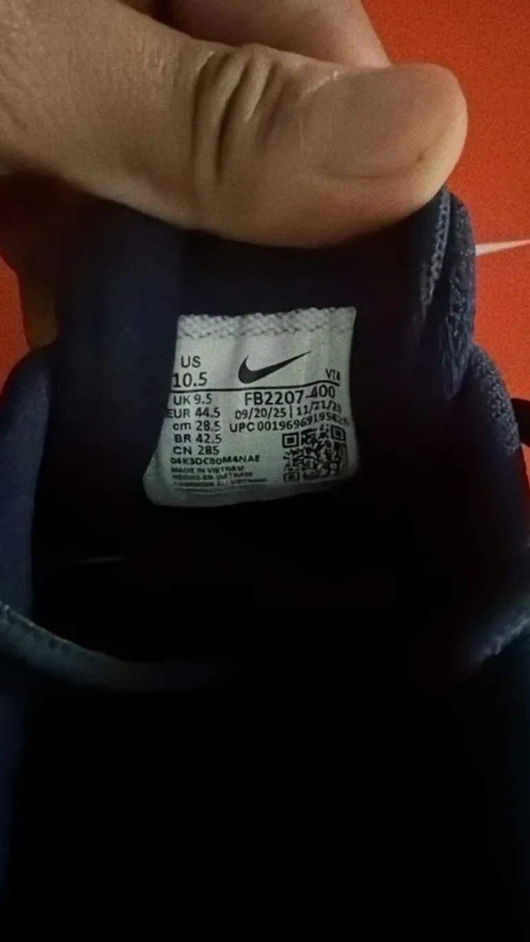 Nike Revolution 7 bike usato — immagine 4 di 5