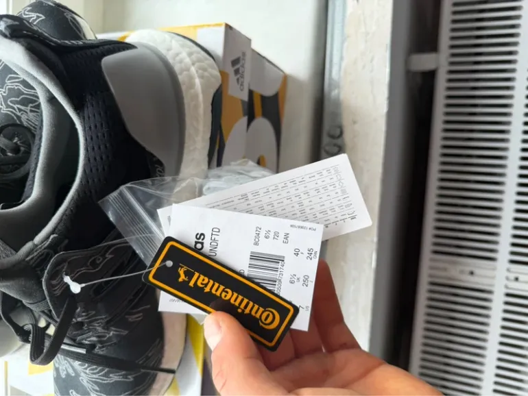 Gebrauchtes Adidas Ultraboost x Undefeated bike — Bild 6 von 8