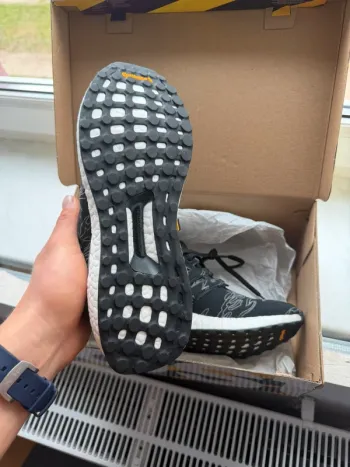 Gebrauchtes Adidas Ultraboost x Undefeated bike — Bild 7 von 8