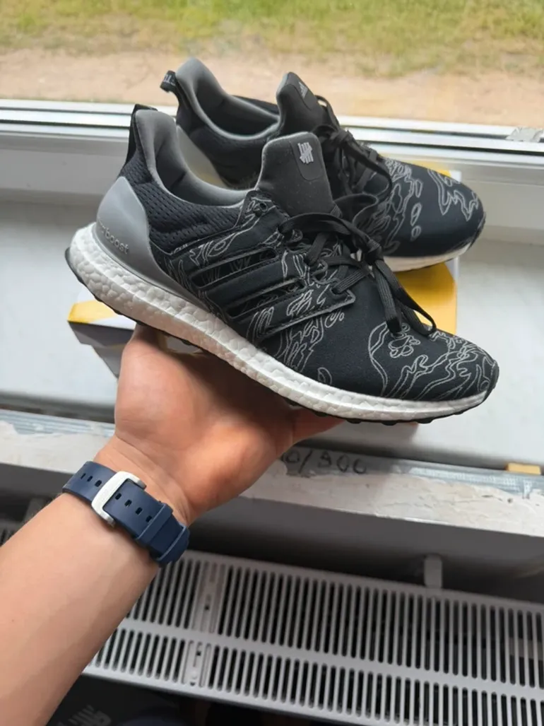 Gebrauchtes Adidas Ultraboost x Undefeated bike — Bild 4 von 8