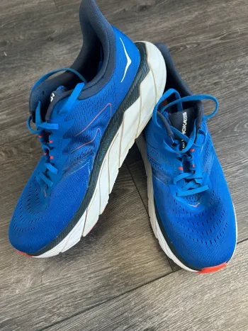 Hoka Arahi 5 bike usato — immagine 4 di 7