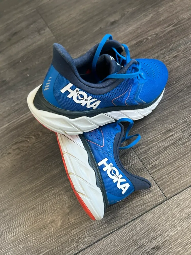 Hoka Arahi 5 bike usato — immagine 2 di 7
