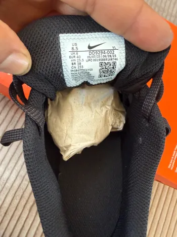 Nike Downshifter 12 bike d'occasion — image 9 sur 11