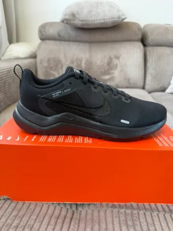 Nike Downshifter 12 bike d'occasion — image 2 sur 11