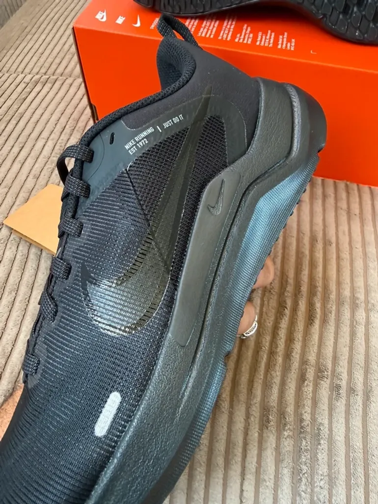 Nike Downshifter 12 bike d'occasion — image 8 sur 11