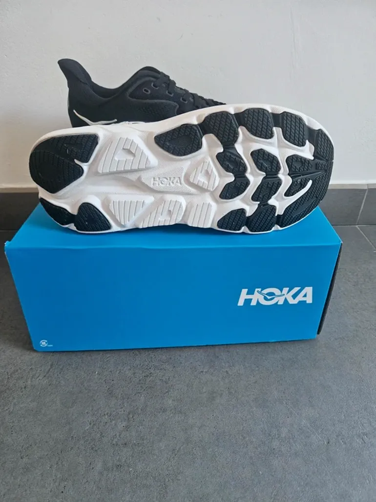 Hoka Clifton 10 bike usato — immagine 2 di 5
