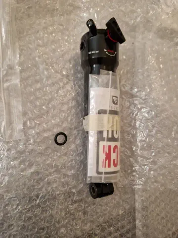 Brugt RockShox Deluxe RT3 2026 bike — billede 5 af 12