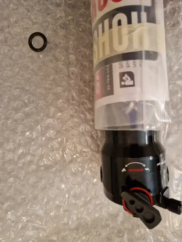 Brugt RockShox Deluxe RT3 2026 bike — billede 11 af 12