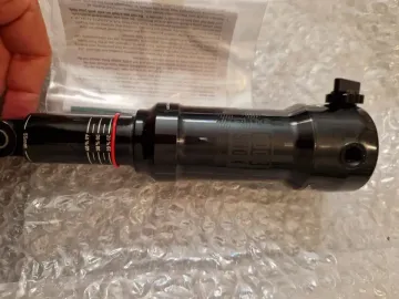 Brugt RockShox Deluxe RT3 2026 bike — billede 6 af 12