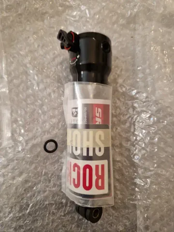 Brugt RockShox Deluxe RT3 2026 bike — billede 3 af 12