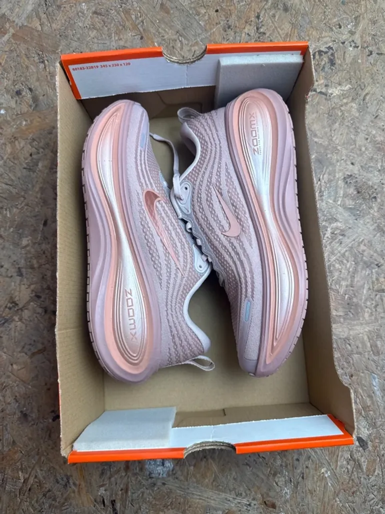 Used Nike Vomero Plus bike — image 2 of 9