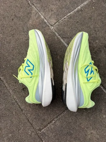 Used New Balance 1080 v15 bike — image 4 of 9