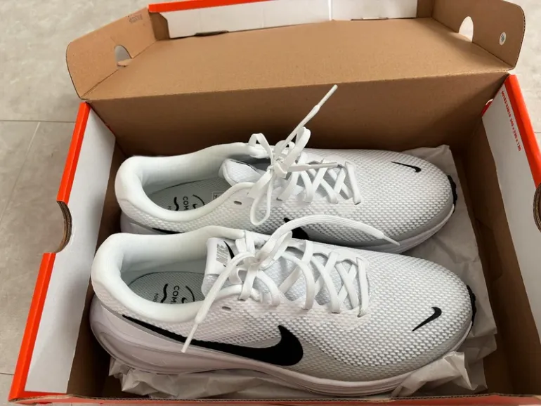 Tweedehands Nike Schuhe bike — afbeelding 3 van 4