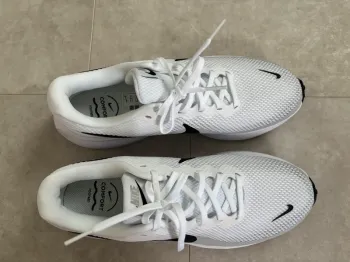 Tweedehands Nike Schuhe bike — afbeelding 2 van 4