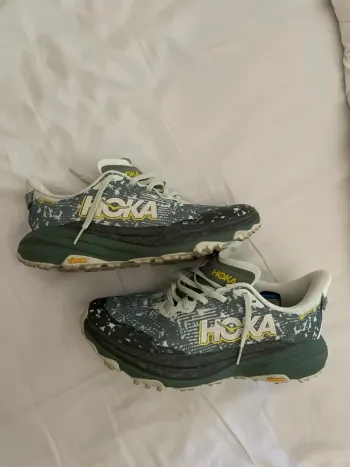 Hoka Speedgoat 6 Gore-Tex bike usato — immagine 2 di 7