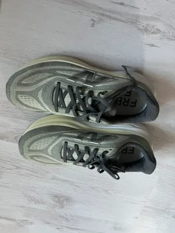 Używany New Balance Fresh Foam X More v5 bike — zdjęcie 5 z 5