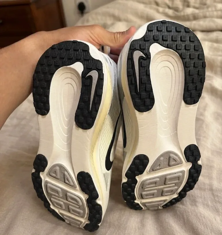 Tweedehands Nike Vomero 18 bike — afbeelding 3 van 4