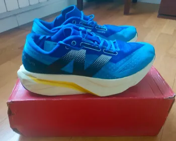 Gebrauchtes New Balance FuelCell SuperComp Elite v4 bike