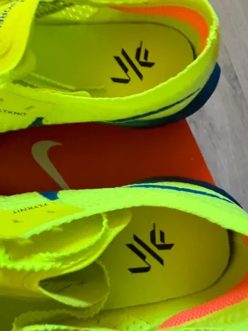 Nike ZoomX Vaporfly Next% 3 bike d'occasion — image 5 sur 6