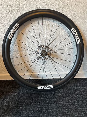 Used Enve Carbon Wheels 2025 bike — image 3 of 13