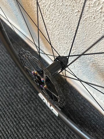 Used Enve Carbon Wheels 2025 bike — image 11 of 13