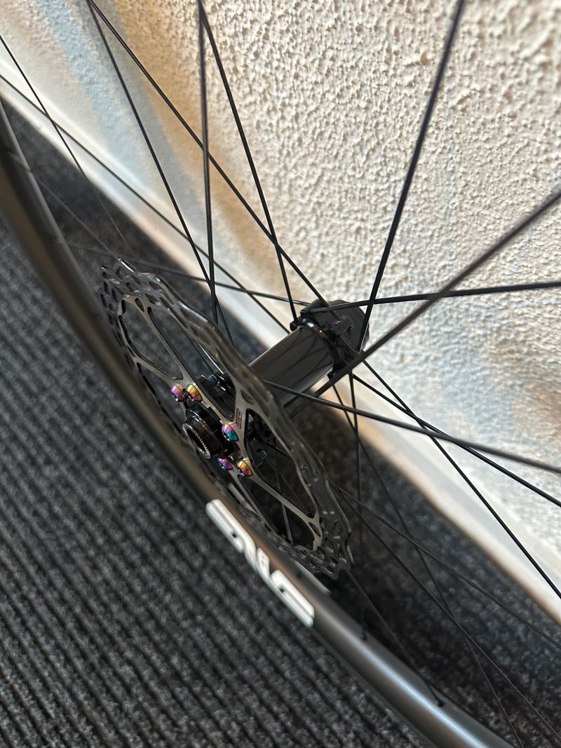 Used Enve Carbon Wheels 2025 bike — image 11 of 13
