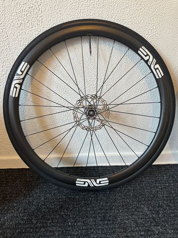 Used Enve Carbon Wheels 2025 bike — image 8 of 13