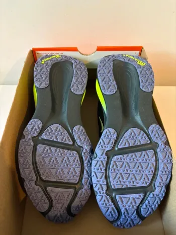 Tweedehands Nike Vomero 18 GTX bike — afbeelding 6 van 7