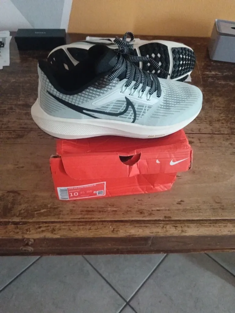 Tweedehands Nike Air Zoom bike — afbeelding 3 van 8