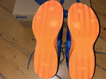 Used Orange Asics Sport Schuhe bike — image 7 of 9