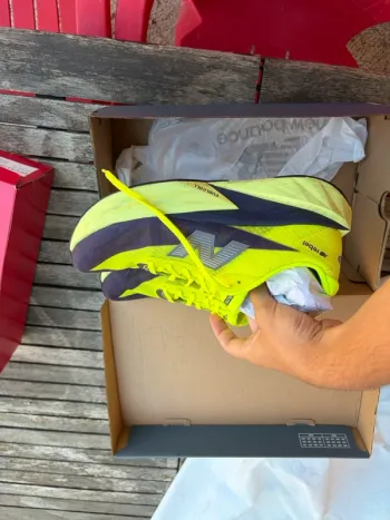 Used New Balance running shoes bike — image 5 of 12
