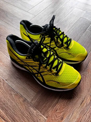Used Asics Gel GT-2000 bike — image 2 of 8