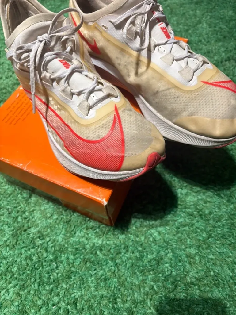Nike ZoomX Vaporfly Next% bike d'occasion — image 7 sur 8