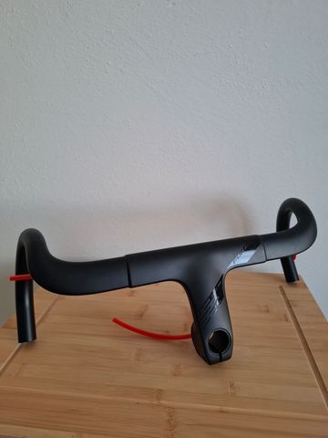 Gebrauchtes FORZA Cirrus Pro Integrated Handlebar bike — Bild 1 von 8