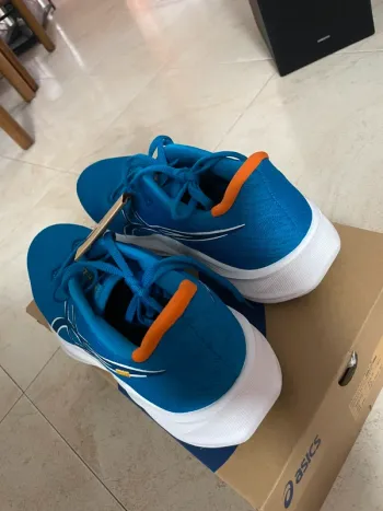 Asics Versablast 4 bike d'occasion — image 5 sur 5