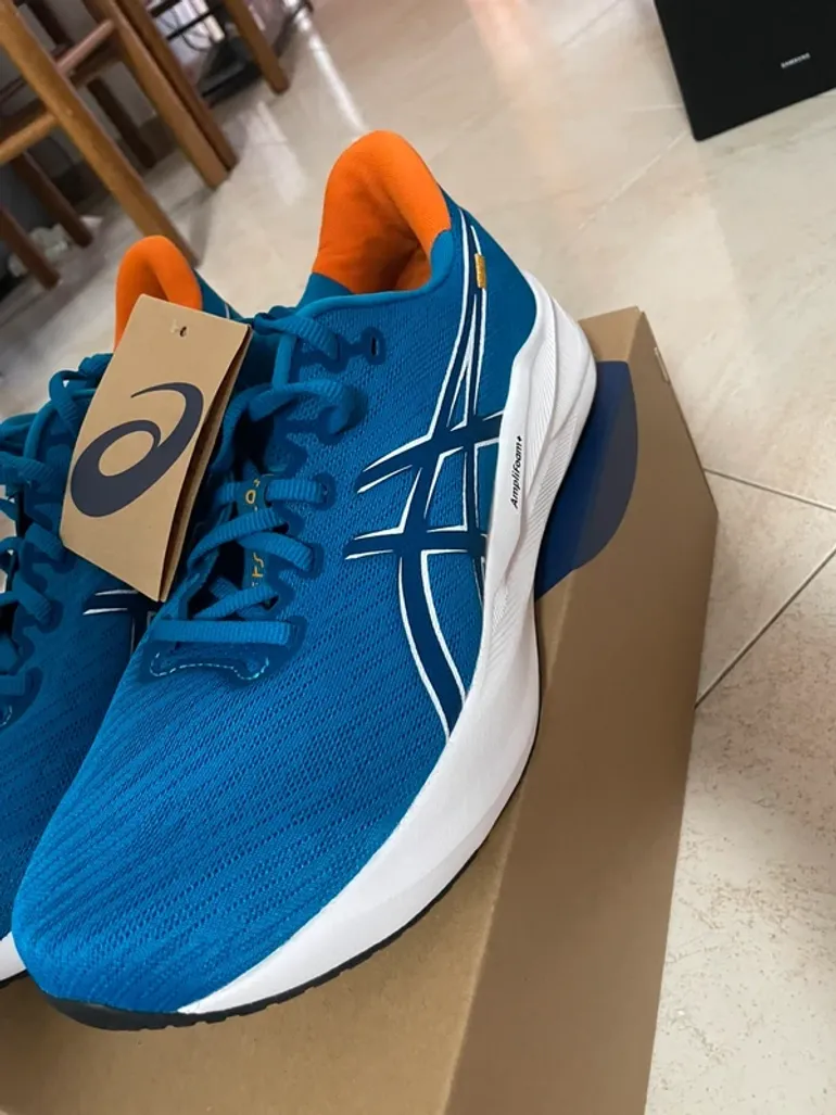 Asics Versablast 4 bike d'occasion — image 3 sur 5