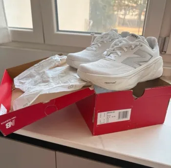 Używany New Balance Fresh Foam X More V5 bike