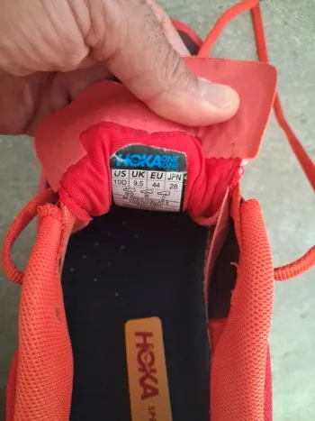 Hoka Speedgoat 5 bike usato — immagine 2 di 5