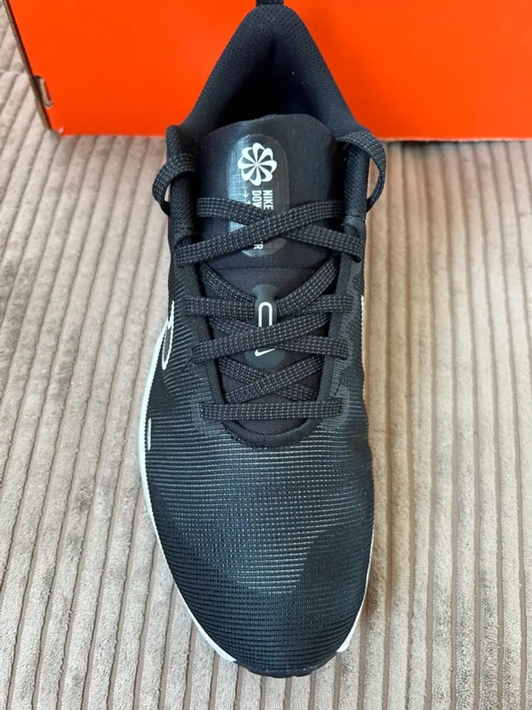 Tweedehands Nike Downshifter 12 bike — afbeelding 8 van 10