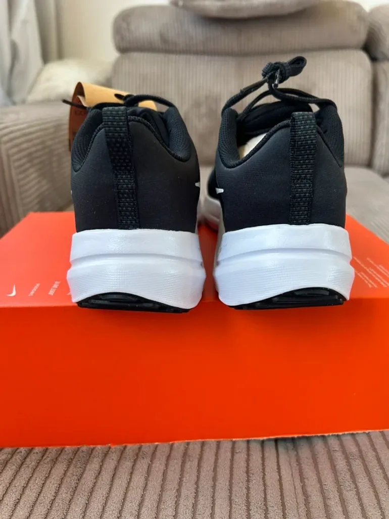 Tweedehands Nike Downshifter 12 bike — afbeelding 5 van 10