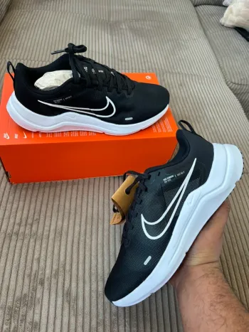 Tweedehands Nike Downshifter 12 bike