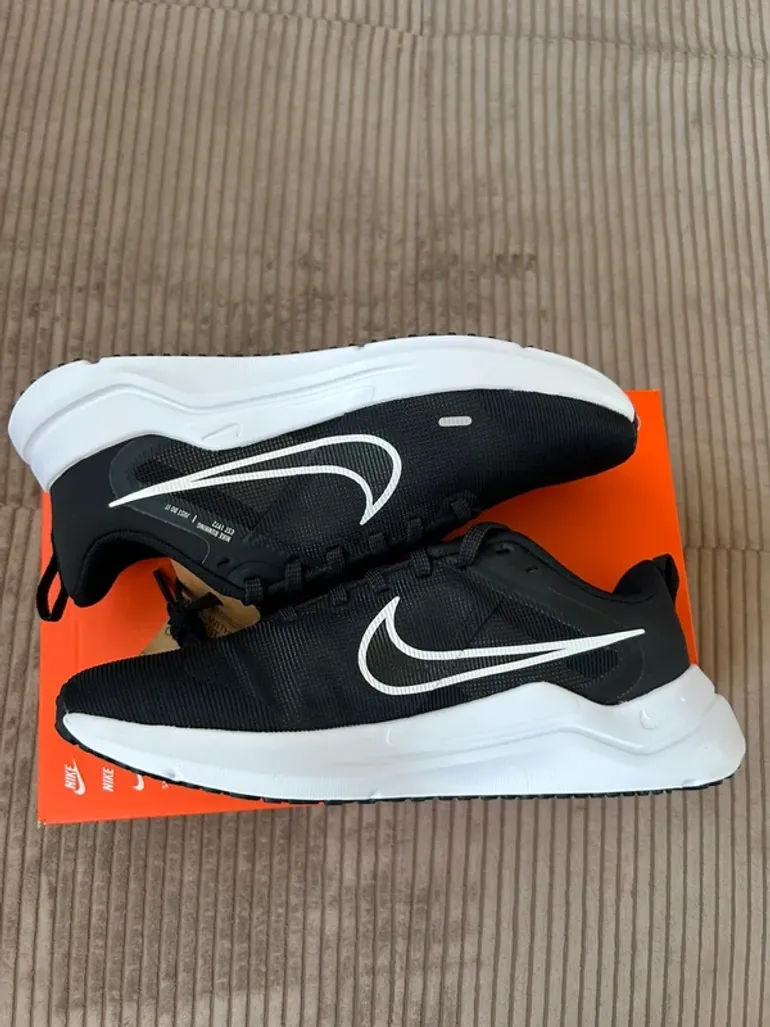 Tweedehands Nike Downshifter 12 bike — afbeelding 9 van 10