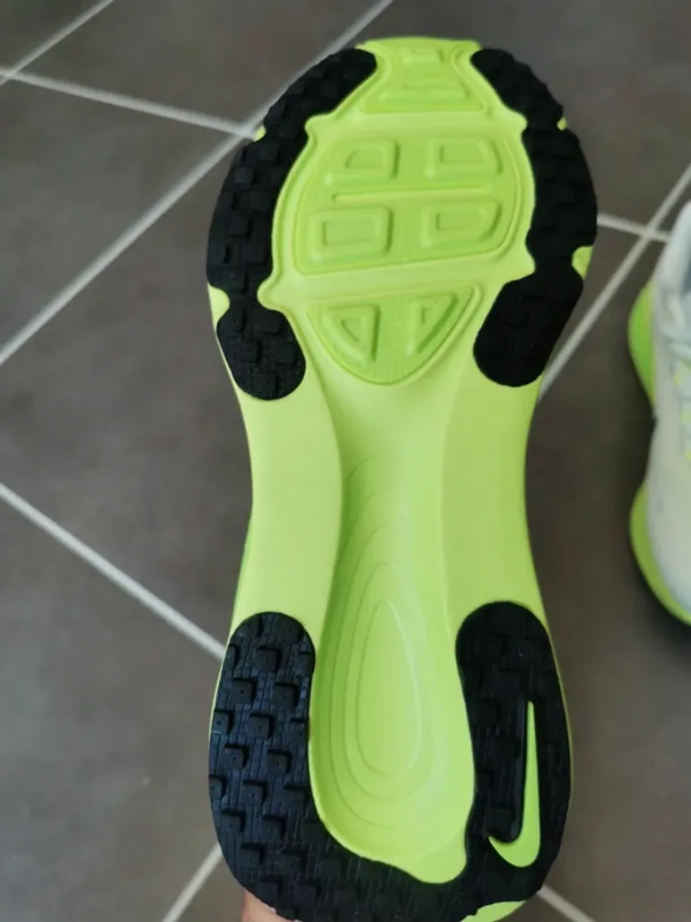 Gebrauchtes Nike Vomero 18 bike — Bild 9 von 11