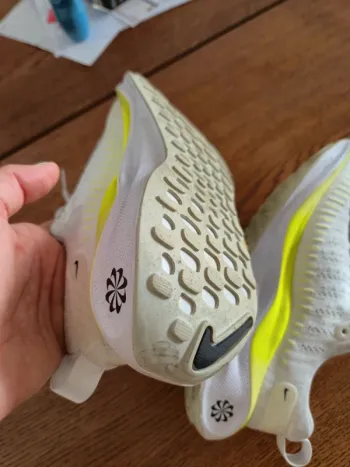 Gebrauchtes Decathlon Nike InfinityRN 4 bike — Bild 6 von 9
