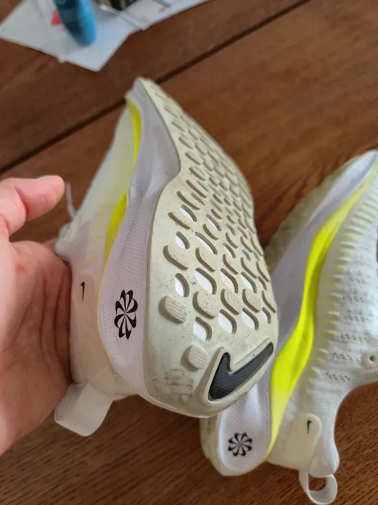 Gebrauchtes Decathlon Nike InfinityRN 4 bike — Bild 6 von 9