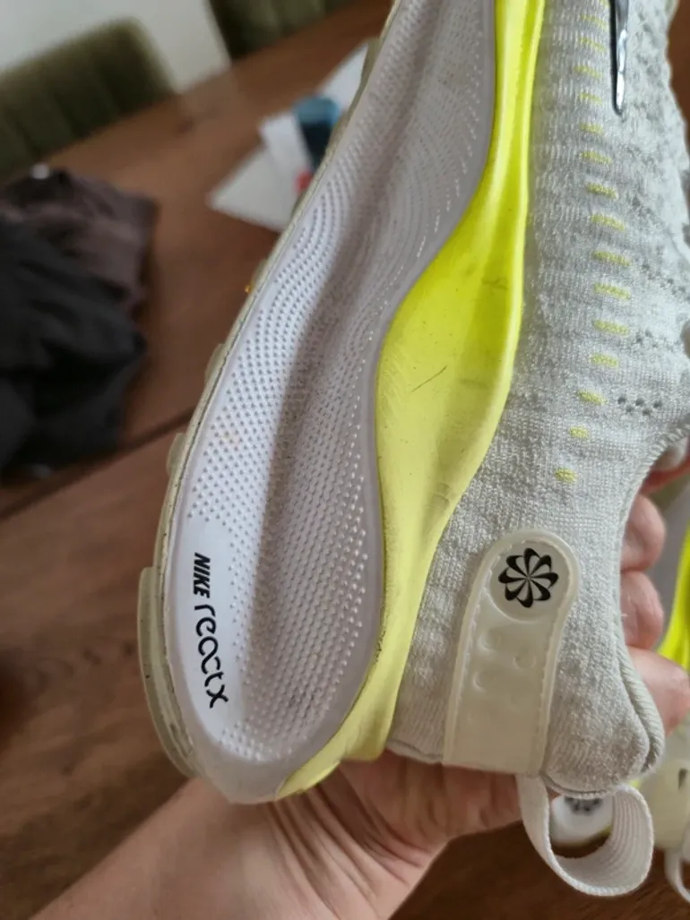 Gebrauchtes Decathlon Nike InfinityRN 4 bike — Bild 8 von 9