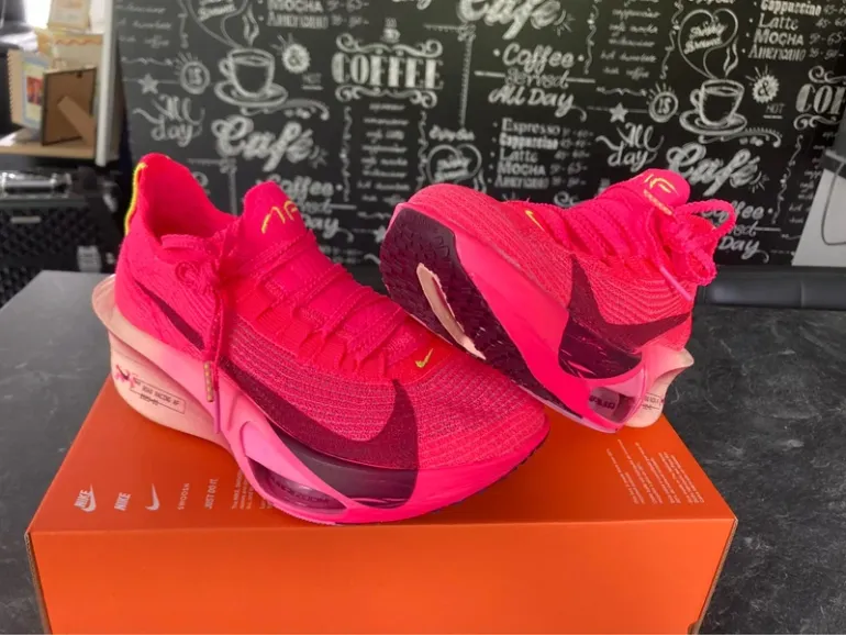 Used Nike Air Zoom Alphafly Next% 3 bike — image 2 of 8
